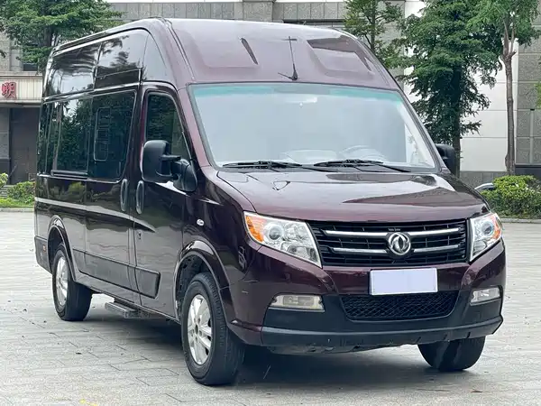 Dongfeng Yufeng 2015