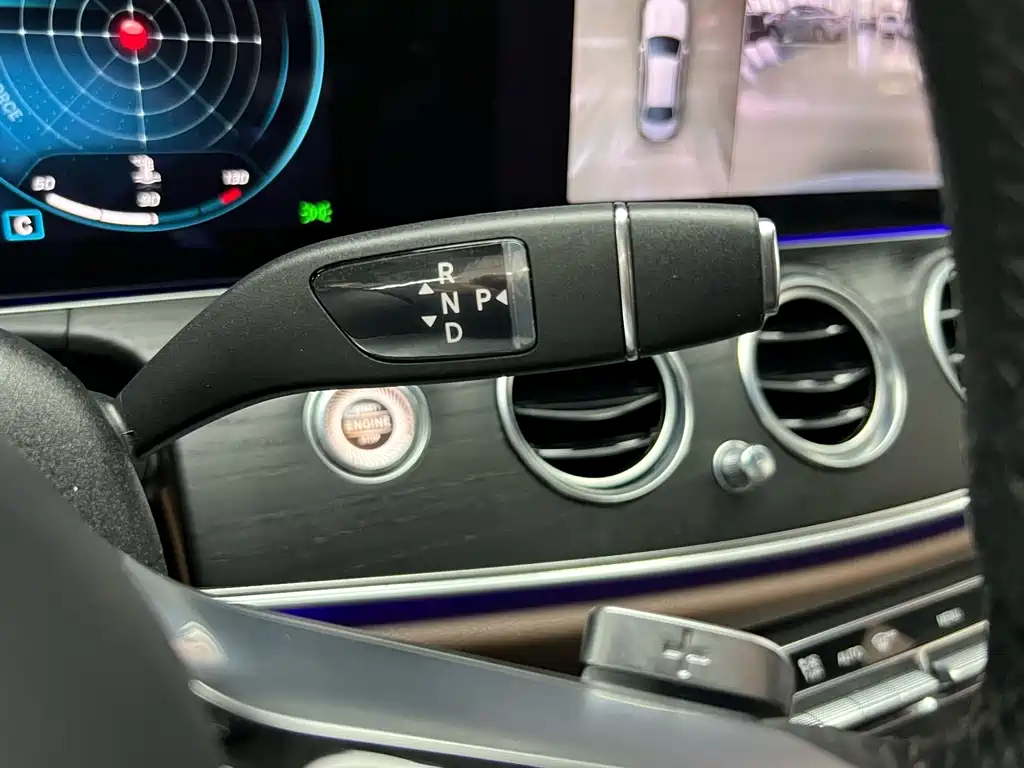 Mercedes-Benz E-Class 2022 — фото 24