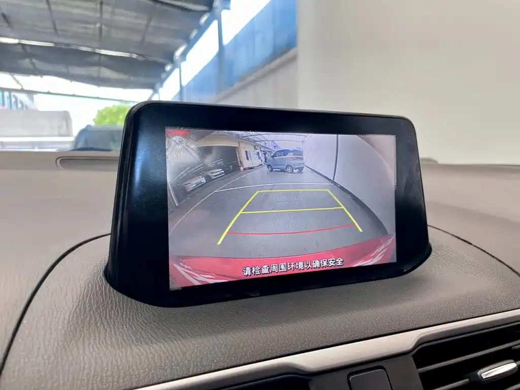 Mazda 3 Angkesela 2018 — фото 10