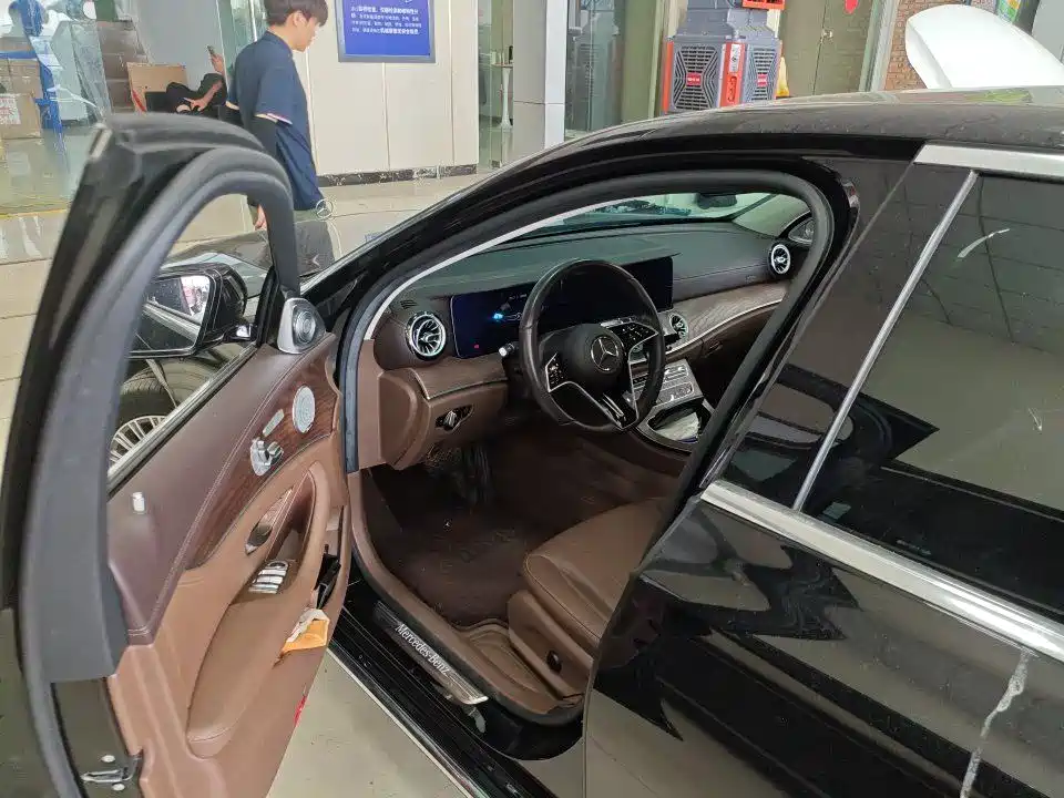 Mercedes-Benz E-Class 2023