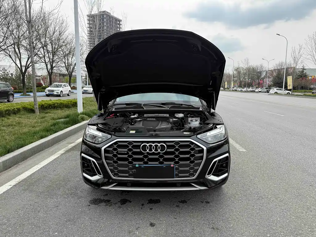 Audi Q5L 2021 — фото 17