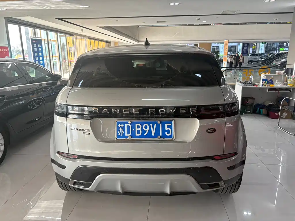 Land Rover Evoque 2021 — фото 5