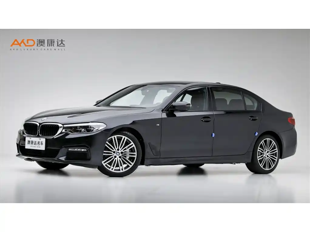 BMW 5 Series 2019 — фото 1