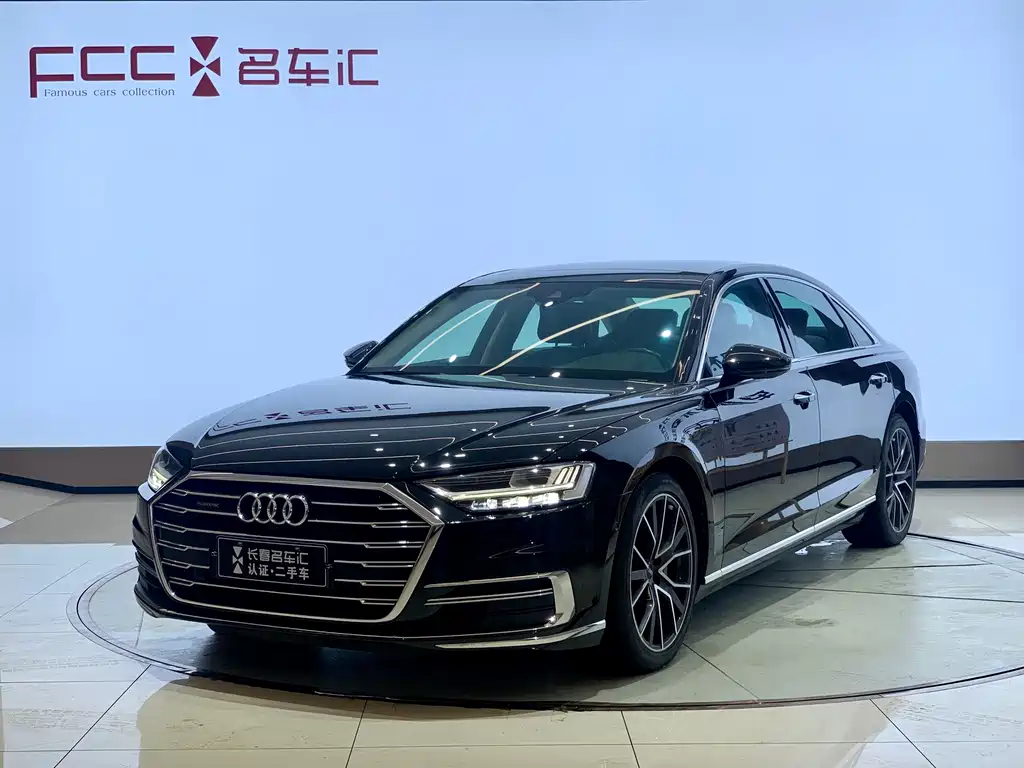 Audi A8 2020 — фото 1