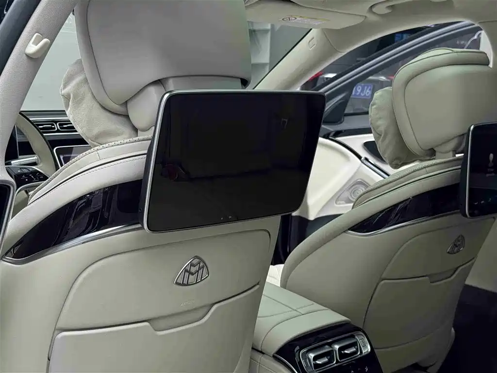 Mercedes-Benz S-Class 2024 — фото 12