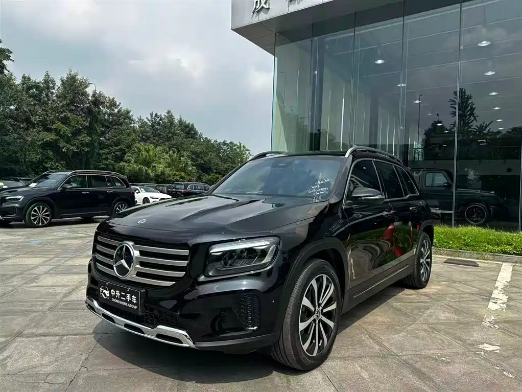 Mercedes-Benz GLB 2024