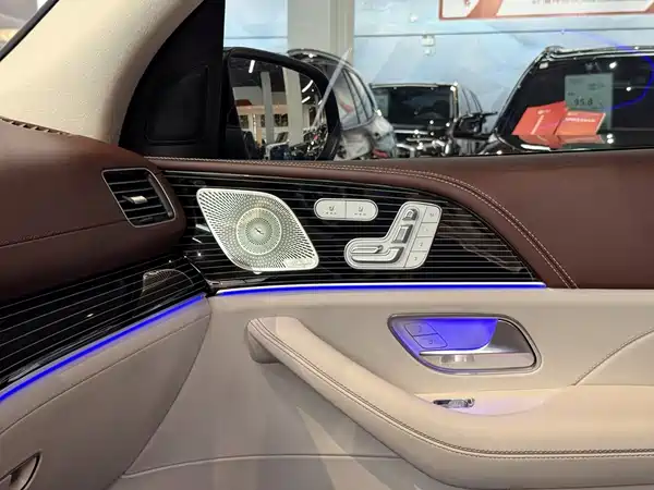 Mercedes-Benz Maybach GLS 2025