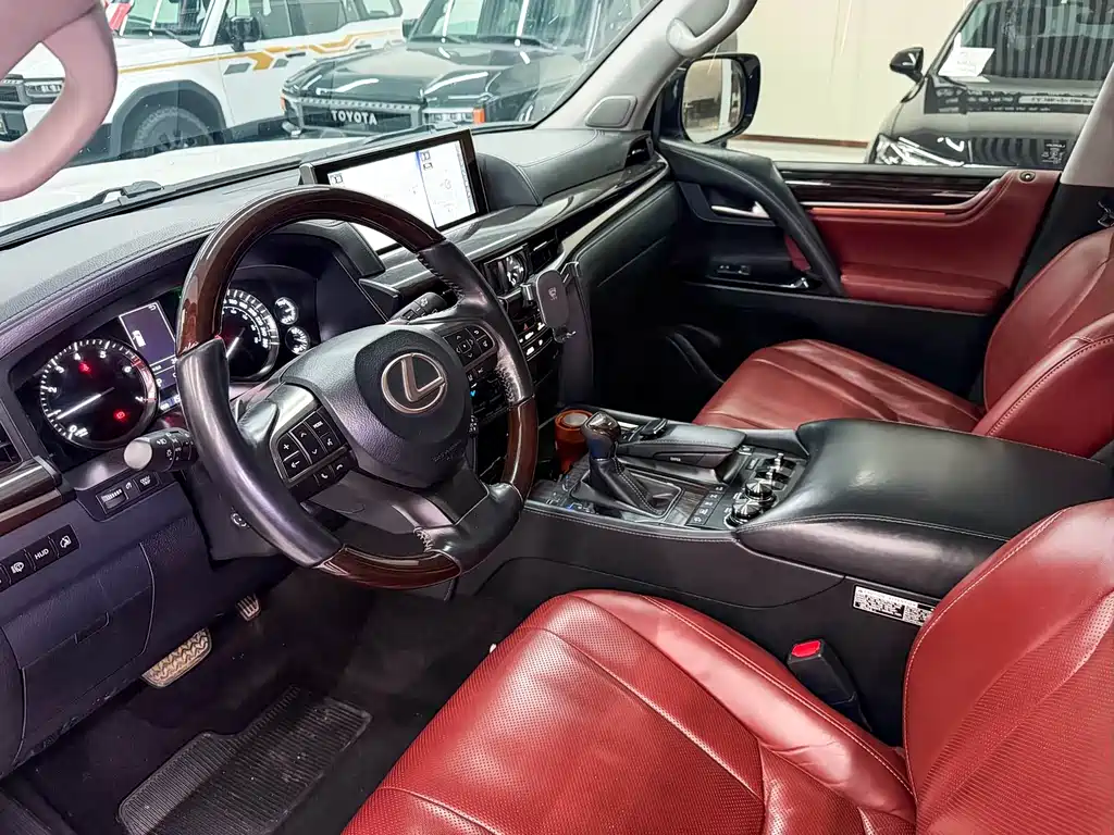 Lexus LX 2019