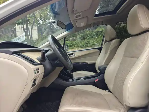 Honda Jade 2017