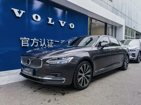 Volvo S90 2022