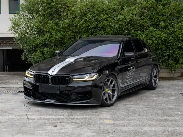 BMW M5 2021