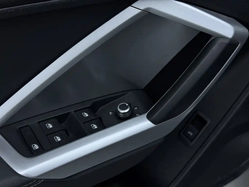 Audi Q3 2021 — фото 18