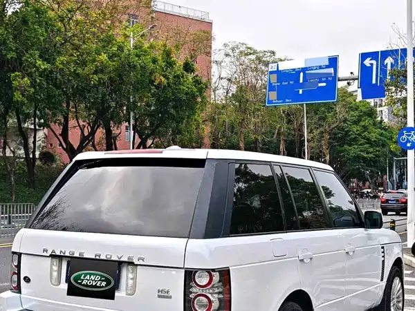 Land Rover Range Rover 2010