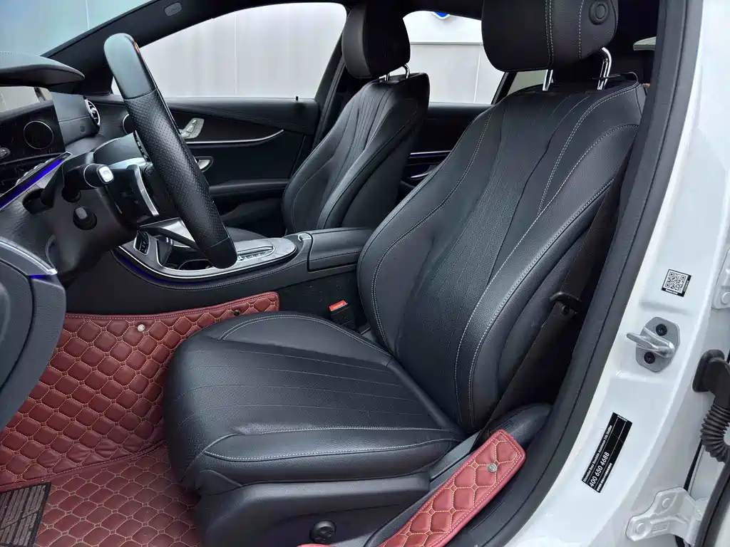 Mercedes-Benz E-Class 2023 — фото 8