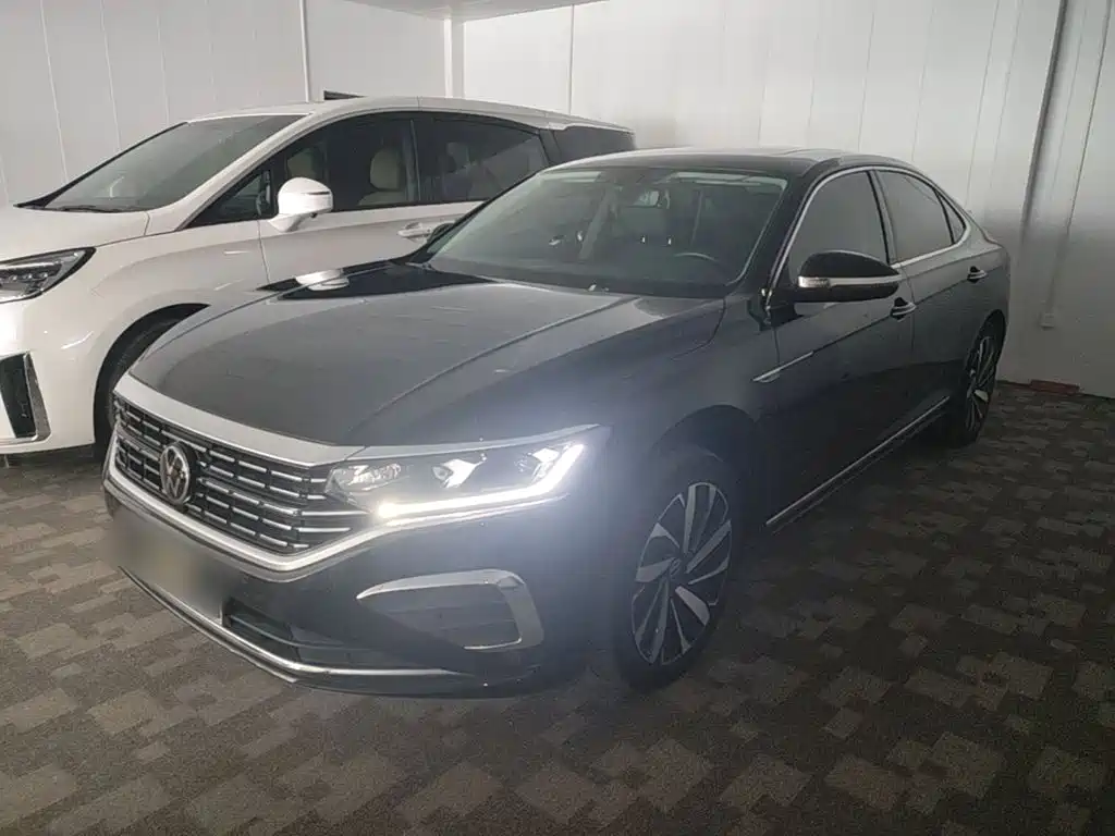 Volkswagen Passat 2024