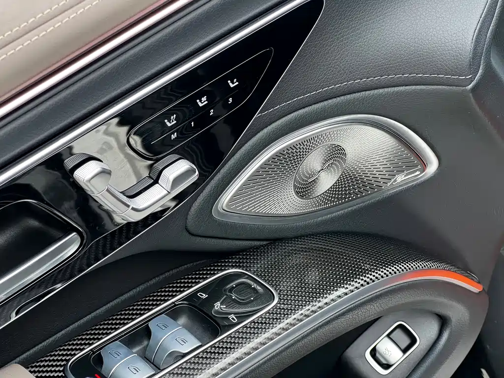 Mercedes-Benz EQS AMG 2023 — фото 11