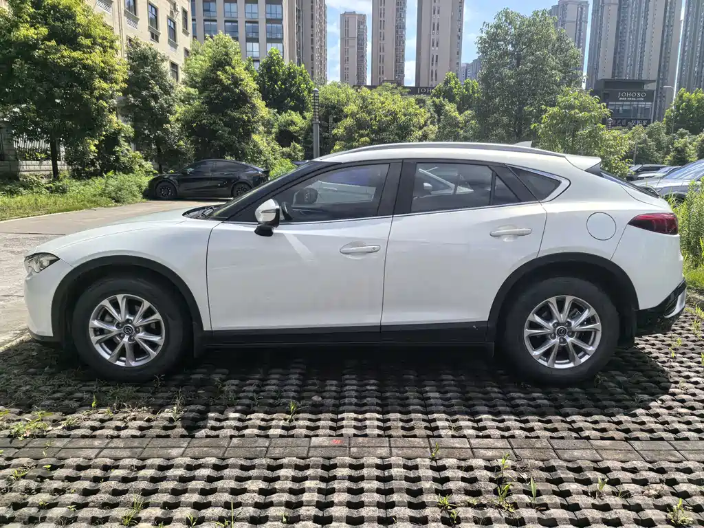 Mazda CX-4 2016