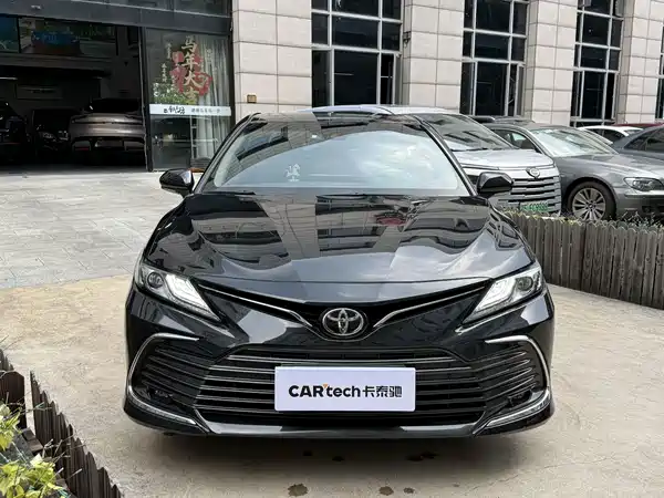 Toyota Camry 2022