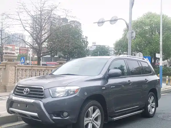 Toyota Highlander 2011