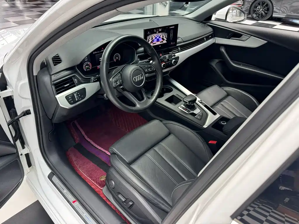 Audi A4L 2020