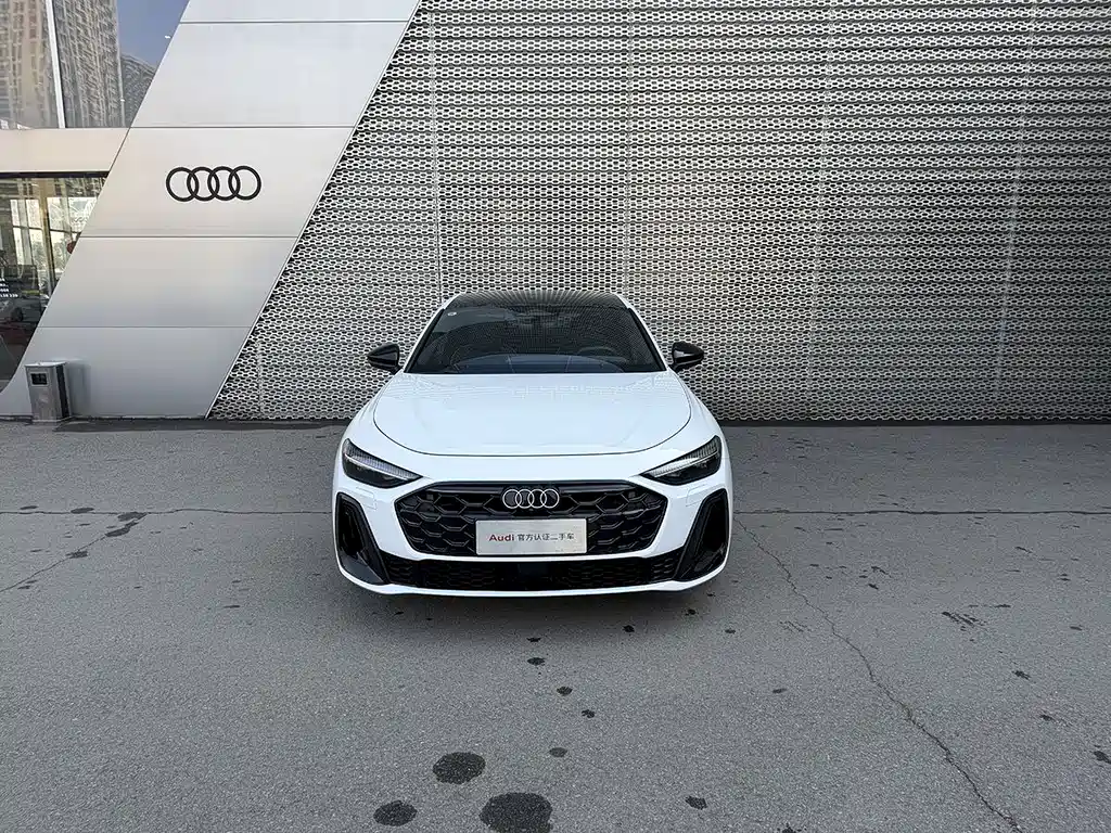 Audi A5L 2025 — фото 1