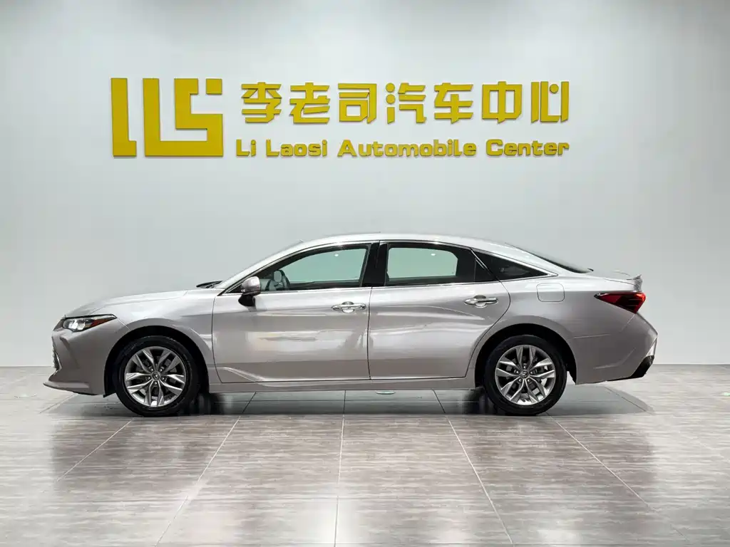 Toyota Avalon 2021 — фото 12