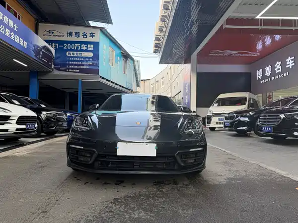 Porsche Panamera 2022