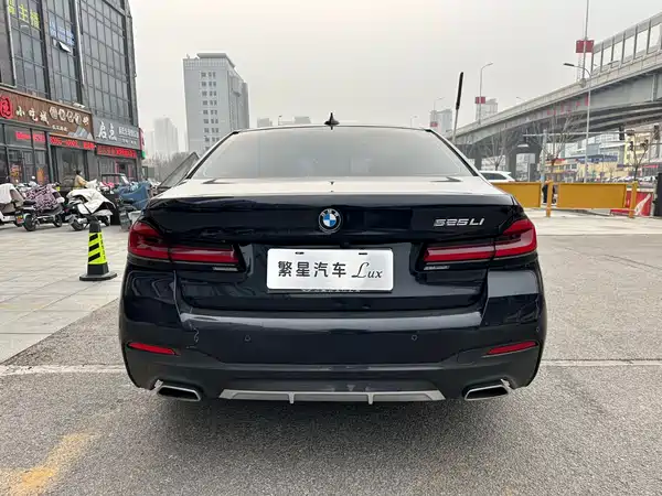BMW 5 Series 2023