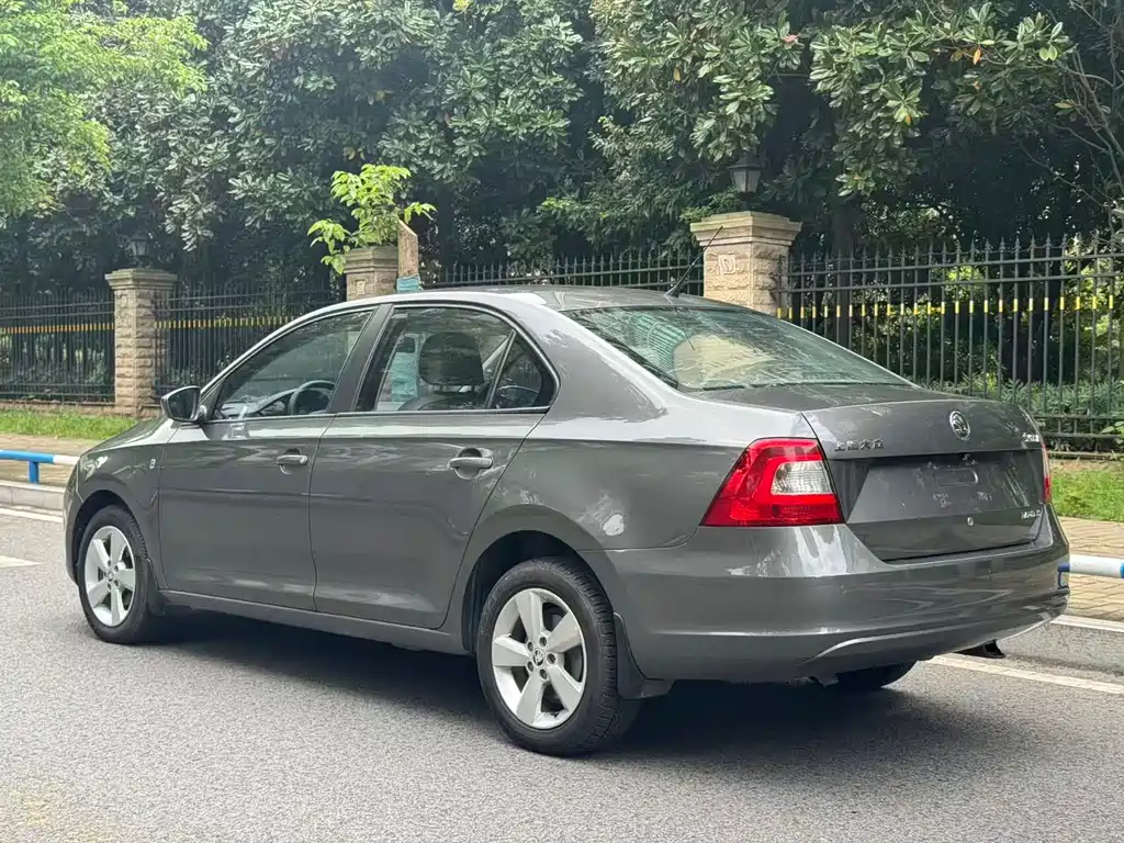 Skoda Rapid 2014