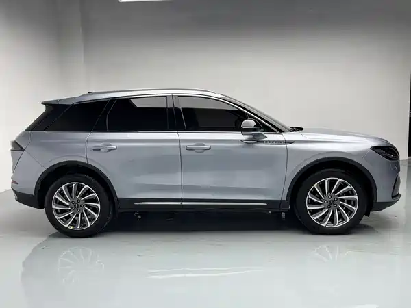 Lincoln Corsair 2023