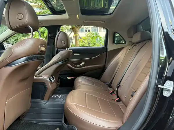 Mercedes-Benz E-Class 2016