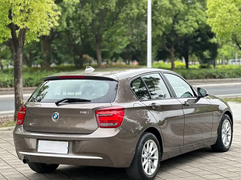 BMW 1 Series 2015 — фото 7