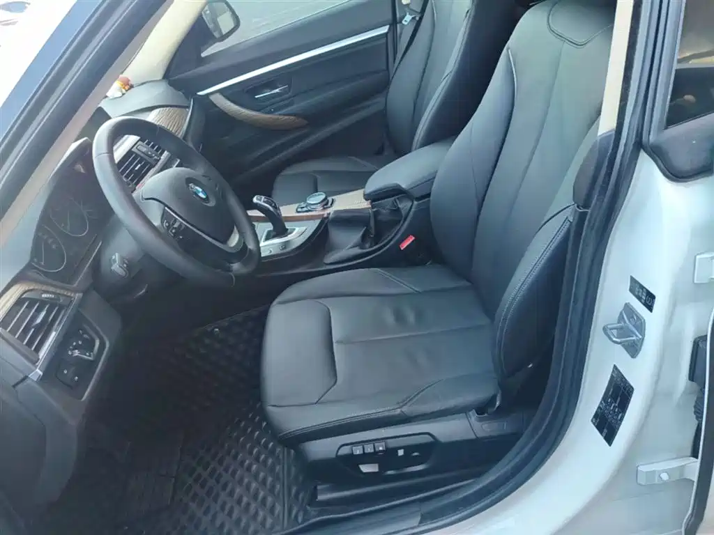 BMW 3 Series GT 2015 — фото 15