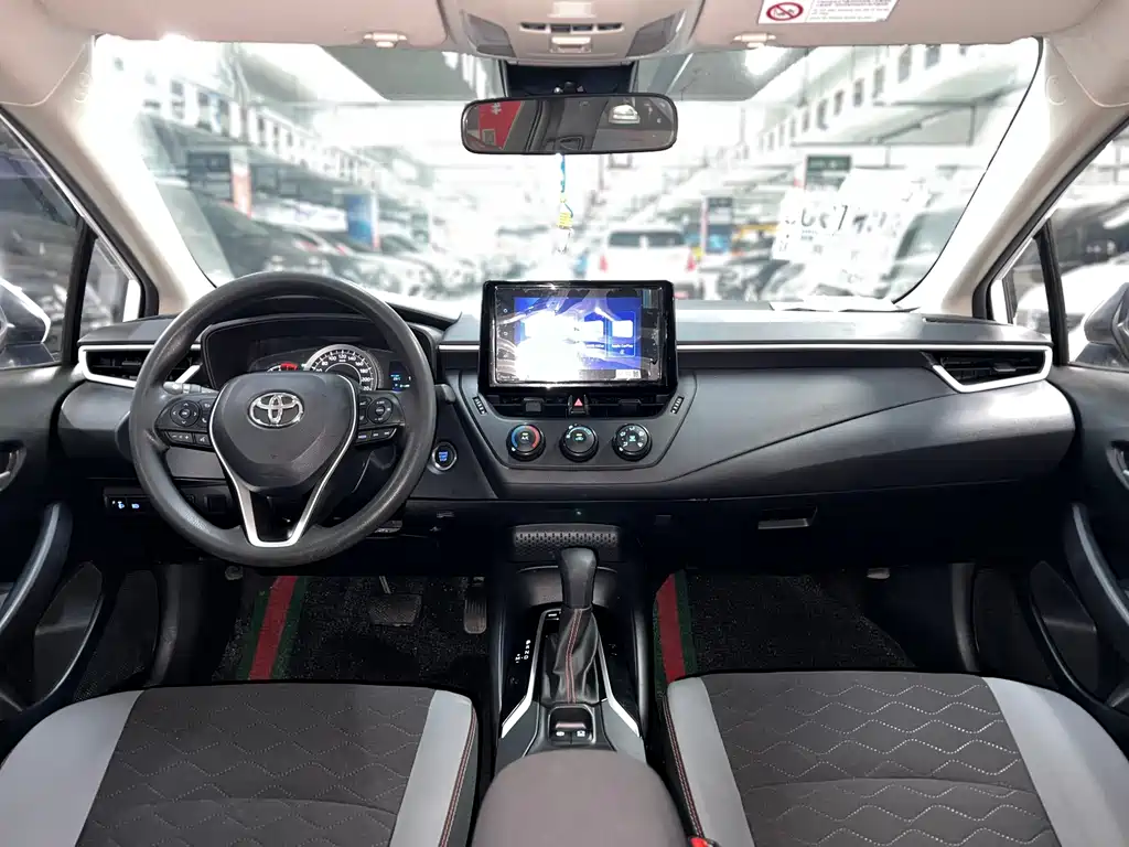 Toyota Corolla 2022 — фото 10