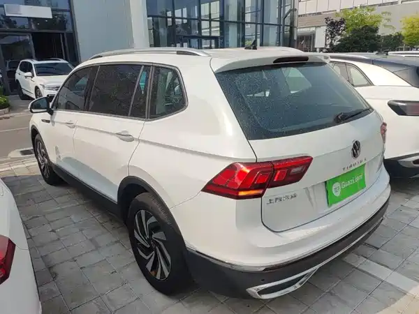 Volkswagen Tiguan L 2024