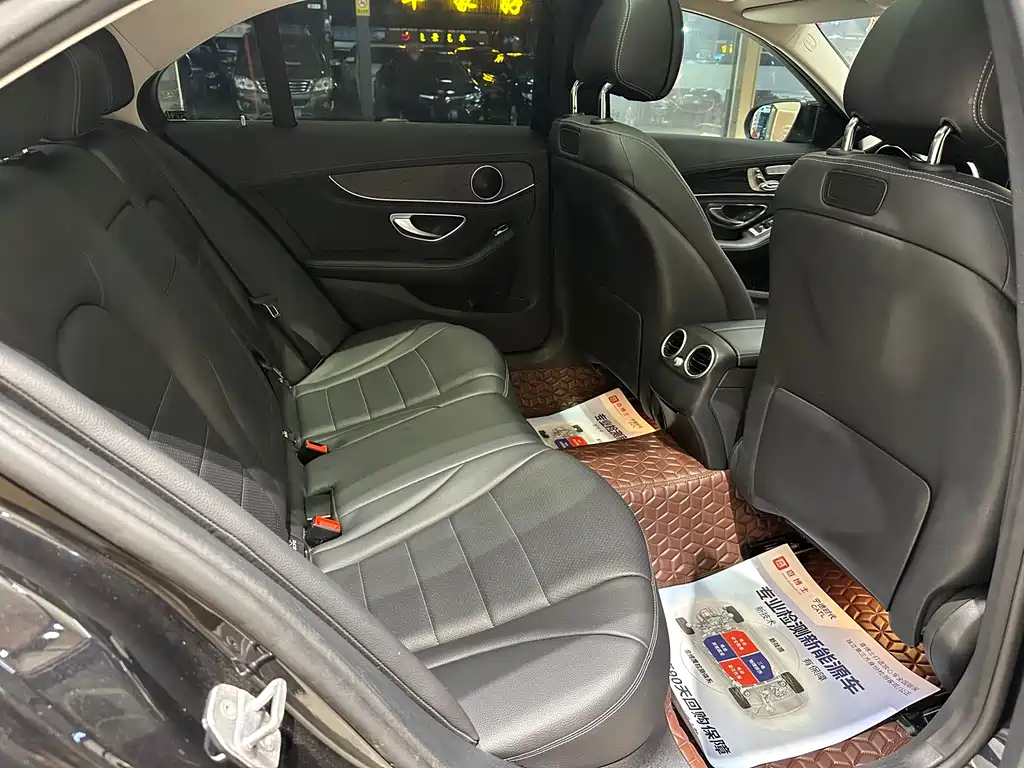 Mercedes-Benz C-Class 2018 — фото 11