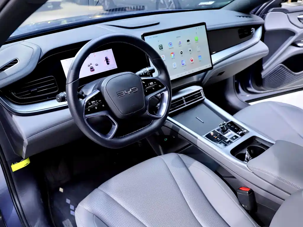 BYD Seal 07 DM-i 2025 — фото 18