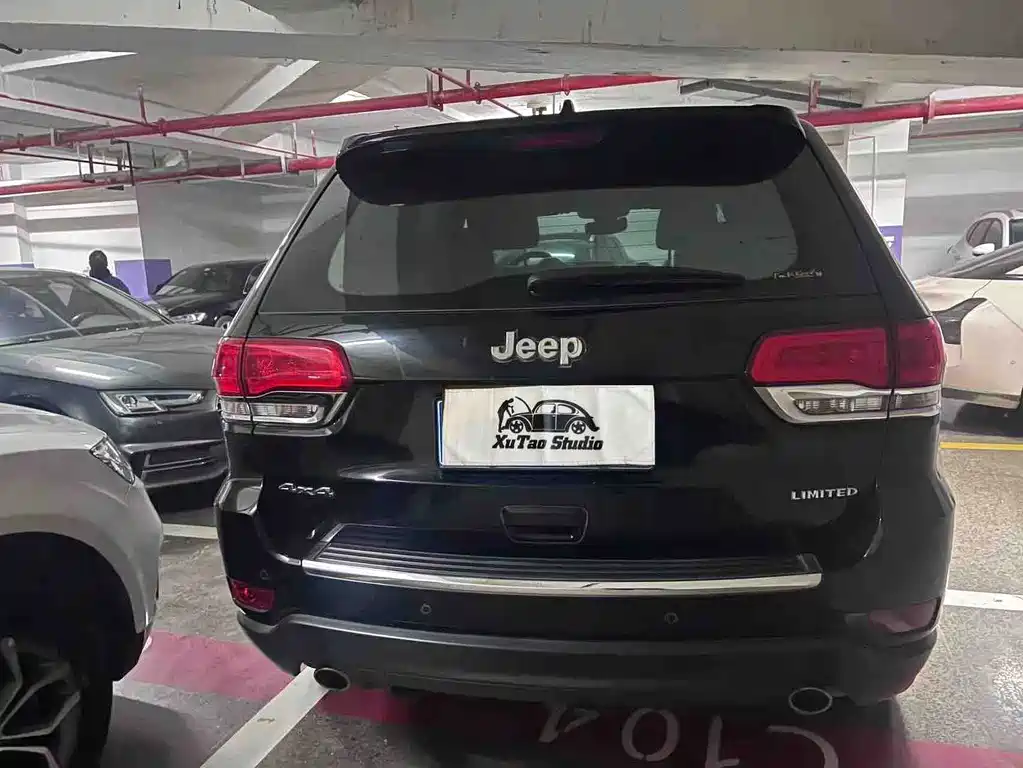 Jeep Grand Cherokee 2019 — фото 6