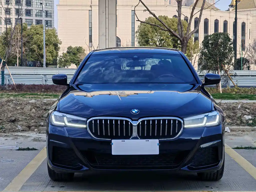 BMW 5 Series 2023