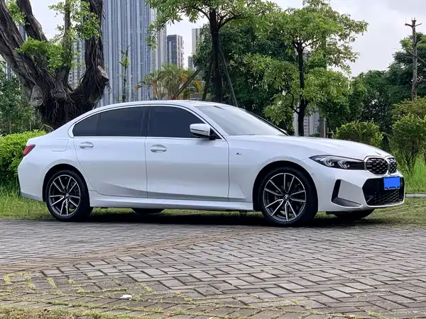 BMW 3 Series 2024