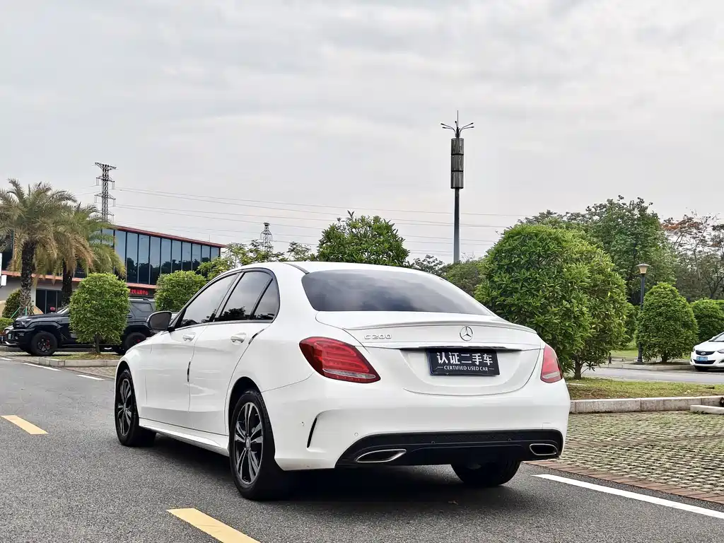 Mercedes-Benz C-Class 2017