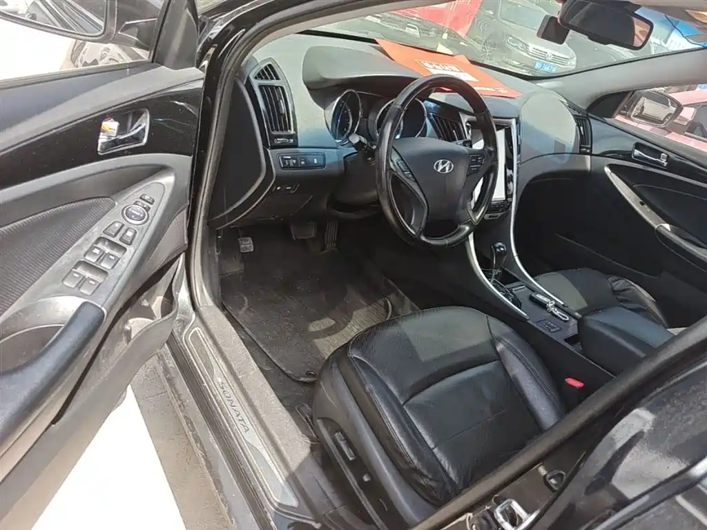 Hyundai Sonata 2015 — фото 16