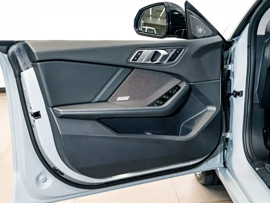 BMW 2 Series 2025 — фото 18