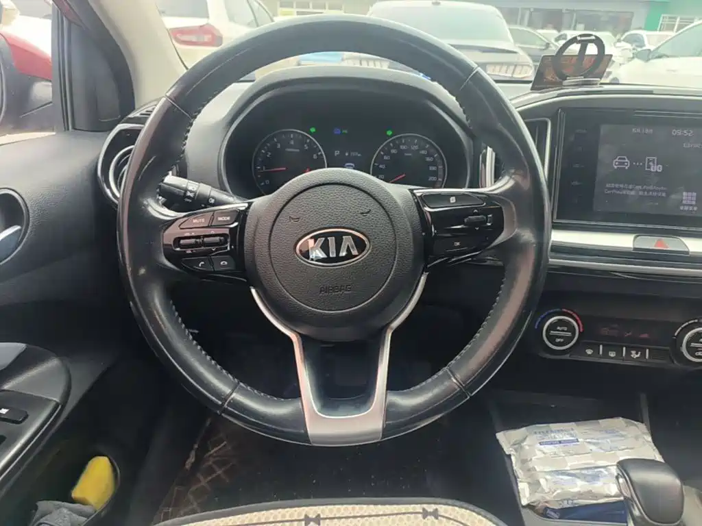 Kia KX1 2018 — фото 11