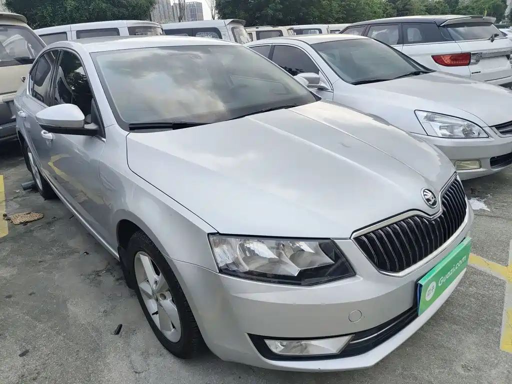 Skoda Octavia 2014 — фото 22