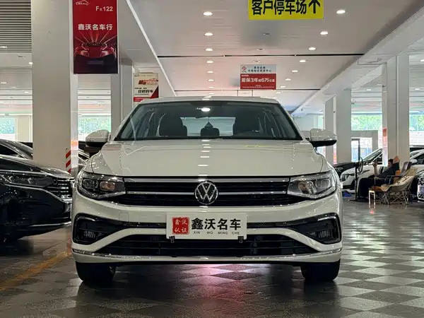 Volkswagen Bora 2024