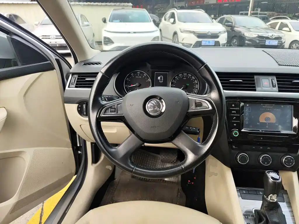 Skoda Octavia 2014