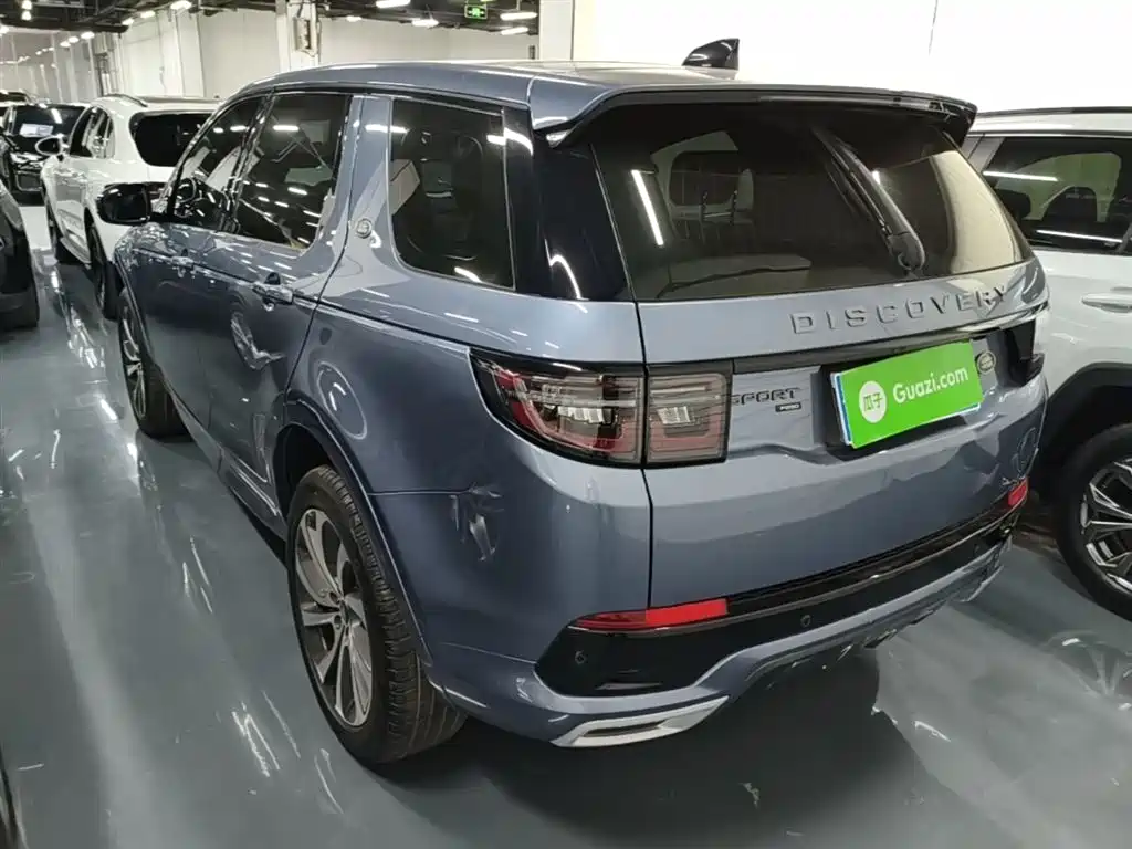 Land Rover Discovery Sport 2023 — фото 5