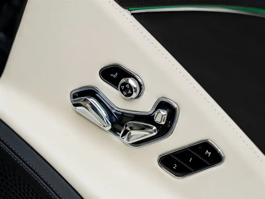 Bentley Flying Spur PHEV 2023 — фото 19