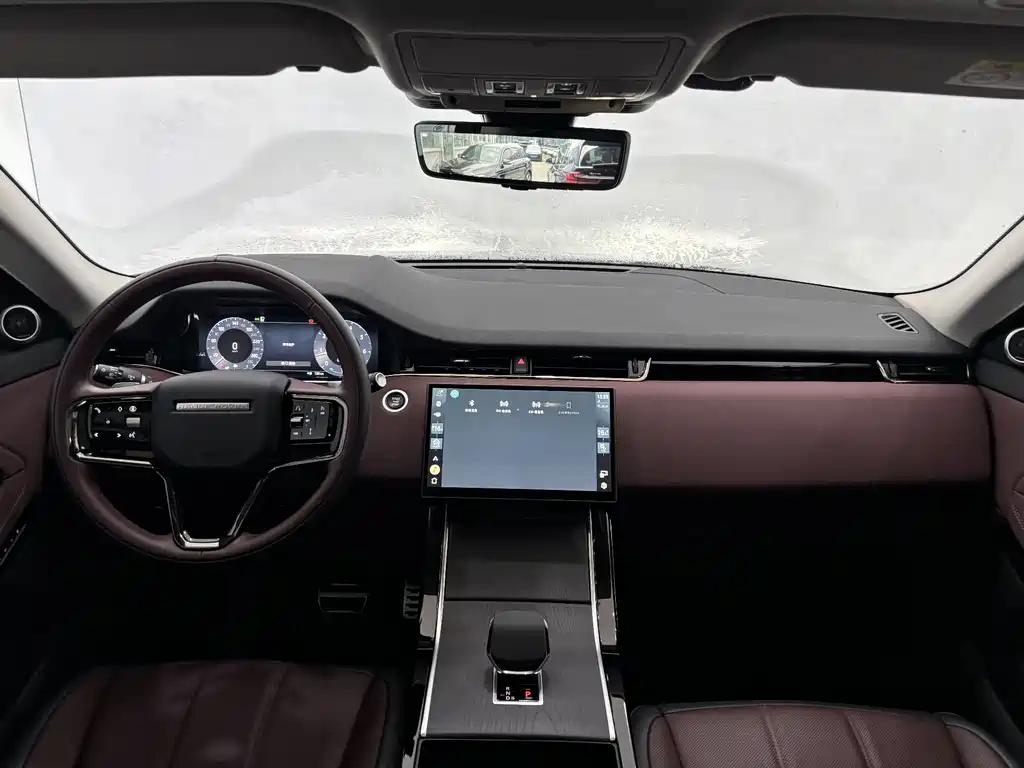 Land Rover Evoque 2024 — фото 15
